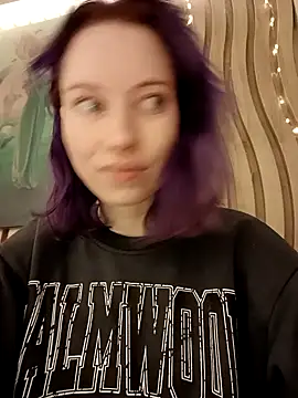 Snapshot of Frost_foxy chatting on January 12, 2025, 6:39 am Frost foxy online show from January 12, 2025, 6:39 am