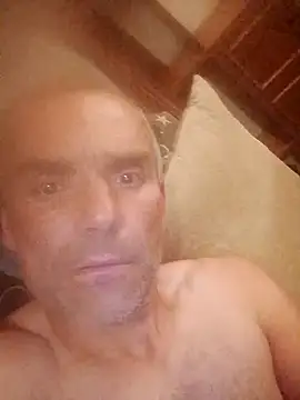 Snapshot of pavel858@xh chatting on July 7, 2026, 7:28 pm pavel858xh online show from July 7, 2026, 7:28 pm
