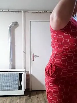 Elza01 online show from April 15, 2026, 5:46 am