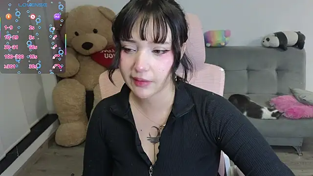 Snapshot of KuroChan420 chatting on July 8, 2026, 2:35 am KuroChan420 online show from July 8, 2026, 2:35 am