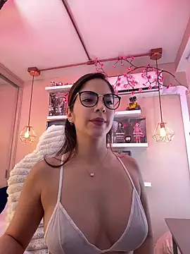 Zoe Bae online show from March 29, 2026, 10:00 pm