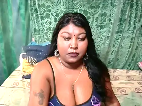 Snapshot of indianmermaid chatting on February 21, 2026, 10:39 am indianmermaid online show from February 21, 2026, 10:39 am
