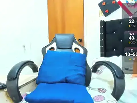 ebonnylatinx online show from February 25, 2025, 11:37 pm