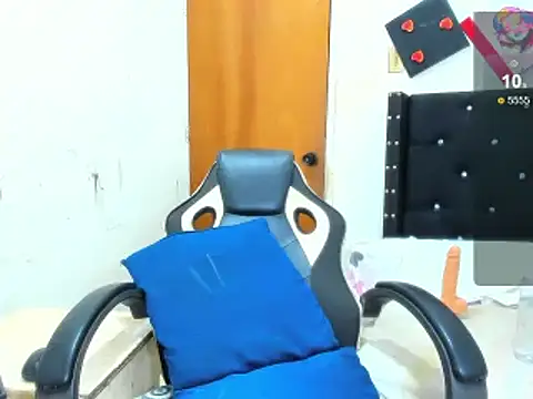 ebonnylatinx online show from March 18, 2025, 2:18 am