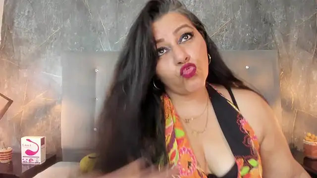Snapshot of SexxyPamela chatting on May 27, 2026, 7:54 pm SexxyPamela online show from May 27, 2026, 7:54 pm