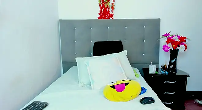Snapshot of SexxyPamela chatting on September 10, 2025, 7:57 pm SexxyPamela online show from September 10, 2025, 7:57 pm