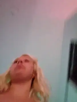 Snapshot of NikiFm chatting on October 19, 2025, 3:37 pm NikiFm online show from October 19, 2025, 3:37 pm