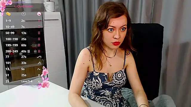 GirlfriendNina online show from February 4, 2025, 4:37 am