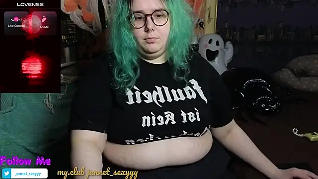 Snapshot of JannetPie chatting on November 5, 2025, 9:29 pm JannetPie online show from November 5, 2025, 9:29 pm