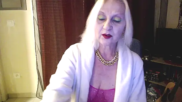 Snapshot of Ala-N-Dala chatting on February 18, 2025, 10:47 pm Ala-N-Dala online show from February 18, 2025, 10:47 pm