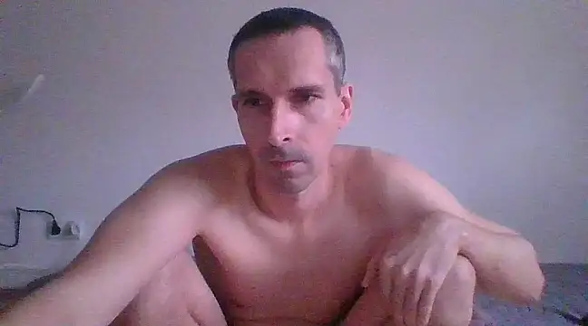 Snapshot of Geiler-boy313 chatting on February 25, 2025, 8:14 am Geiler-boy313 online show from February 25, 2025, 8:14 am