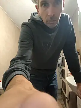 Snapshot of Geiler-boy313 chatting on November 10, 2025, 8:03 pm Geiler-boy313 online show from November 10, 2025, 8:03 pm