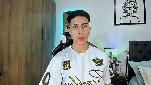 AlanNaughty online show from March 4, 2026, 11:45 pm