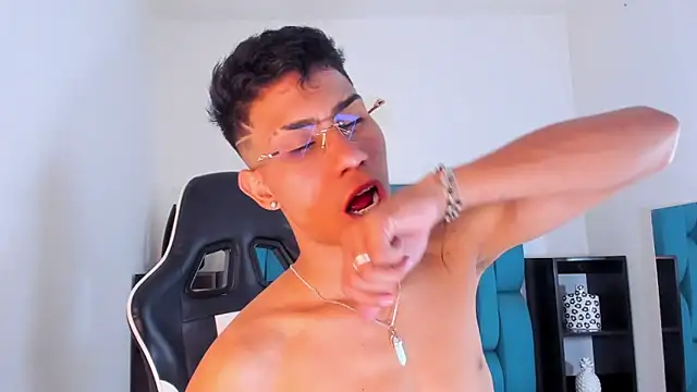 AlanNaughty online show from January 26, 2025, 1:20 am