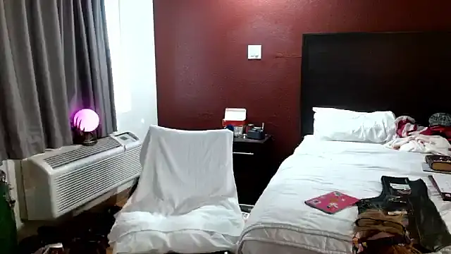 mycock2474u online show from November 15, 2025, 11:09 pm