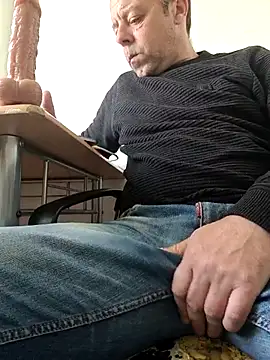 david geam online show from April 24, 2026, 5:53 am