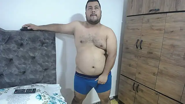 santi hothot online show from September 11, 2025, 6:52 pm