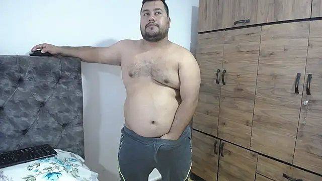 santi hothot online show from September 13, 2025, 7:03 pm