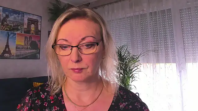 vanessa chat online show from March 16, 2026, 2:10 pm