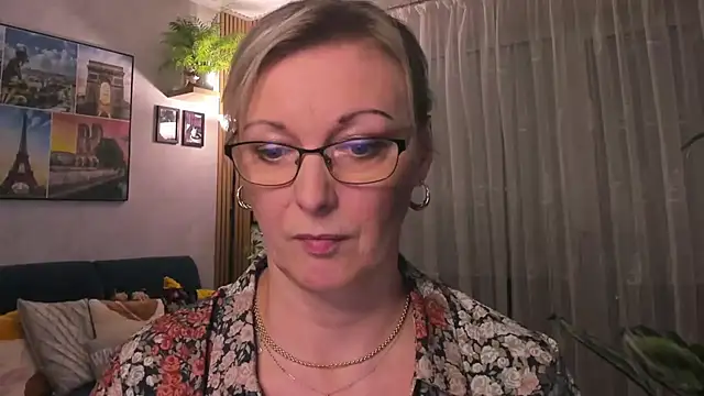 vanessa chat online show from March 10, 2025, 8:23 pm