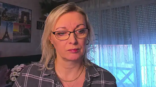 vanessa chat online show from January 6, 2026, 2:21 pm