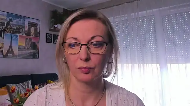 vanessa chat online show from March 17, 2025, 2:23 pm