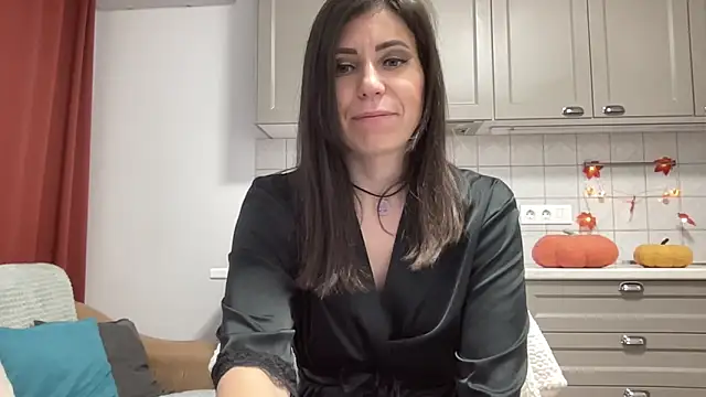 Snapshot of HotyWinter chatting on November 1, 2025, 4:52 am HotyWinter online show from November 1, 2025, 4:52 am