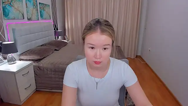 PollyOcean online show from February 9, 2025, 2:29 pm