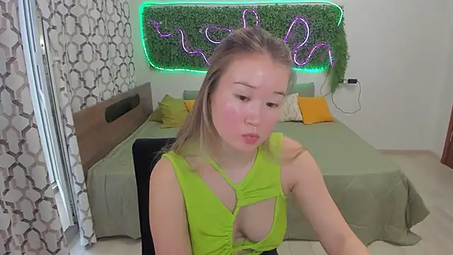 PollyOcean online show from March 14, 2025, 11:12 am