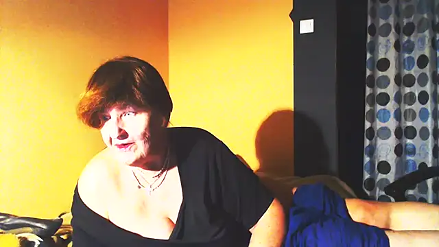 Snapshot of MioritaHard chatting on March 13, 2025, 10:54 pm MioritaHard online show from March 13, 2025, 10:54 pm