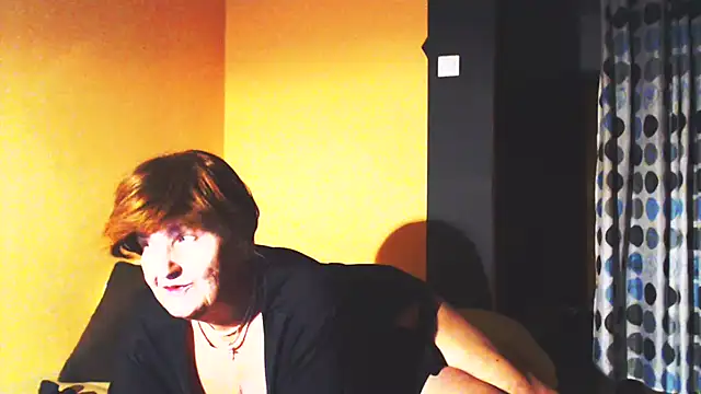 Snapshot of MioritaHard chatting on February 26, 2025, 12:49 pm MioritaHard online show from February 26, 2025, 12:49 pm