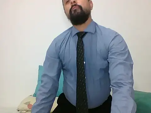 Snapshot of TRIISTAN_KING10 chatting on March 6, 2025, 8:37 pm TRIISTAN KING10 online show from March 6, 2025, 8:37 pm