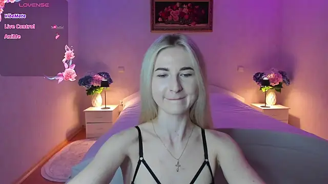 Snapshot of AnnaCarrera chatting on June 4, 2026, 8:46 pm AnnaCarrera online show from June 4, 2026, 8:46 pm