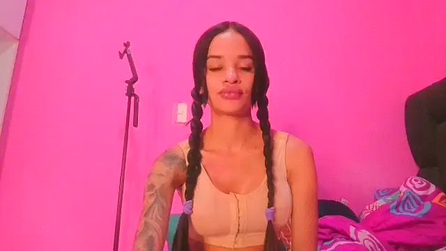 secretgreisy  online show from February 10, 2026, 7:35 pm