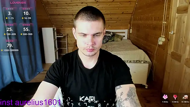 maks wolfis online show from November 4, 2025, 6:01 pm