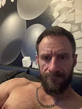 samikv online show from October 12, 2025, 4:58 am