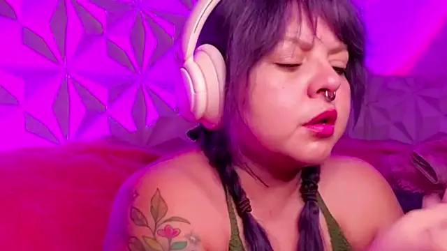 Satyn doll online show from October 21, 2025, 4:34 am