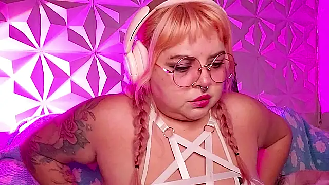 Satyn doll online show from April 2, 2026, 9:54 pm