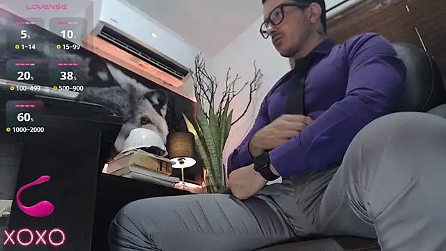 Snapshot of randyluke chatting on December 16, 2025, 5:17 pm randyluke online show from December 16, 2025, 5:17 pm