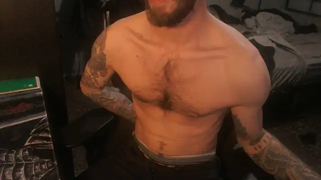 SexxxyLouis online show from April 11, 2026, 3:27 pm