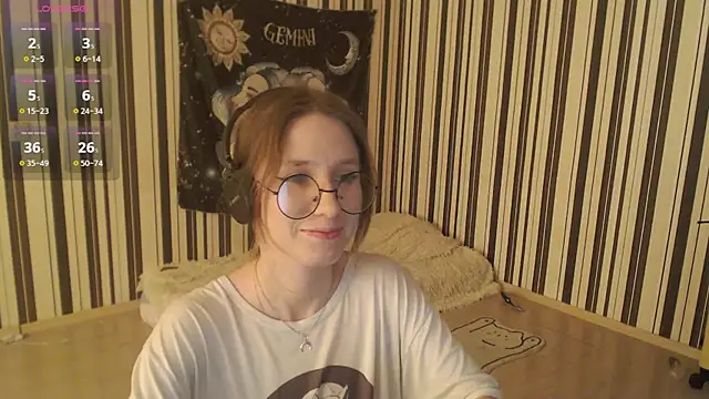  Hanna Moon  online show from October 1, 2025, 2:54 pm