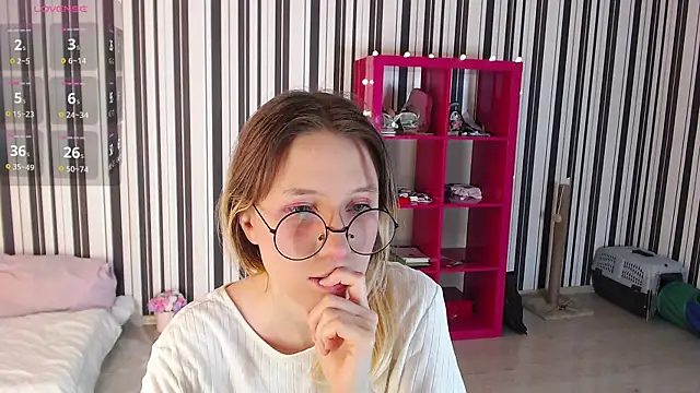  Hanna Moon  online show from February 12, 2025, 8:06 am