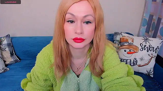 Snapshot of EllenMoore chatting on January 11, 2026, 3:13 am EllenMoore online show from January 11, 2026, 3:13 am