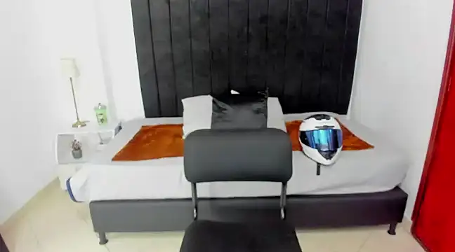 Snapshot of anhtony_wayans chatting on January 14, 2025, 12:11 am anhtony wayans online show from January 14, 2025, 12:11 am