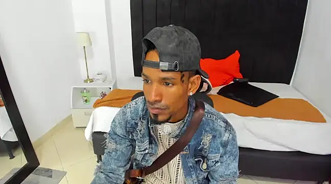 Snapshot of anhtony_wayans chatting on January 27, 2025, 11:11 pm anhtony wayans online show from January 27, 2025, 11:11 pm