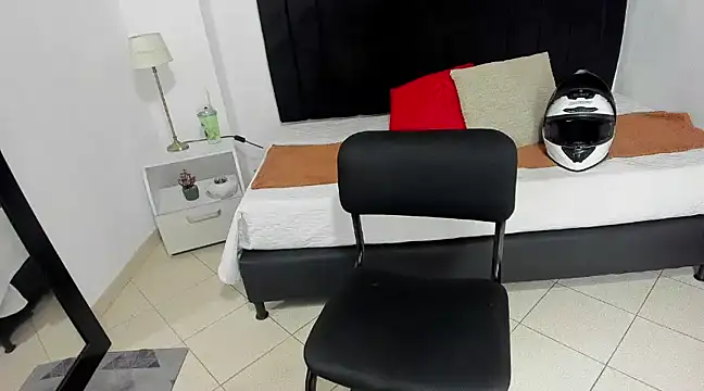 Snapshot of anhtony_wayans chatting on December 13, 2024, 1:04 am anhtony wayans online show from December 13, 2024, 1:04 am