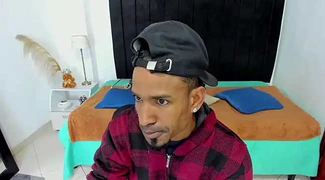 Snapshot of anhtony_wayans chatting on February 25, 2025, 12:03 am anhtony wayans online show from February 25, 2025, 12:03 am