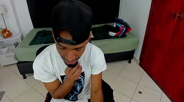 Snapshot of anhtony_wayans chatting on March 6, 2025, 12:32 am anhtony wayans online show from March 6, 2025, 12:32 am