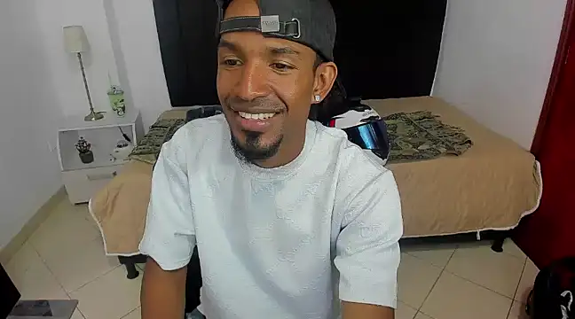 Snapshot of anhtony_wayans chatting on January 8, 2025, 11:30 pm anhtony wayans online show from January 8, 2025, 11:30 pm