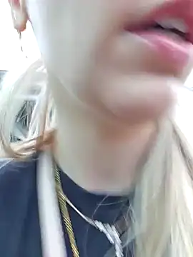 LilyOrion online show from December 3, 2024, 8:33 pm